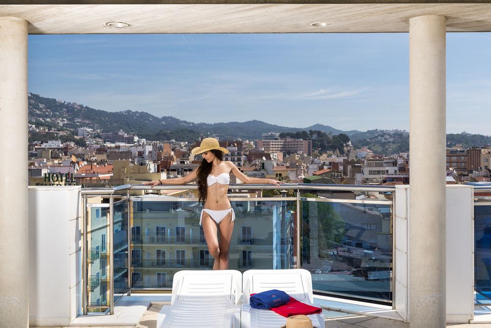 Apartaments Blau โยเรตเดมาร์ ภายนอก รูปภาพ